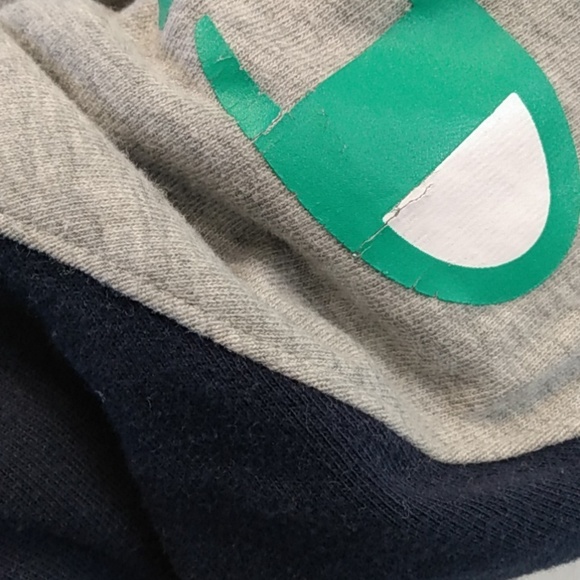 Champion Short sleeve T-shirt/Hoodie with kangaroo pocket - Picture 7 of 7